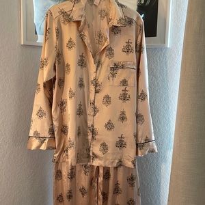 Victoria Secret RETIRED pattern medium satin chandelier pajamas